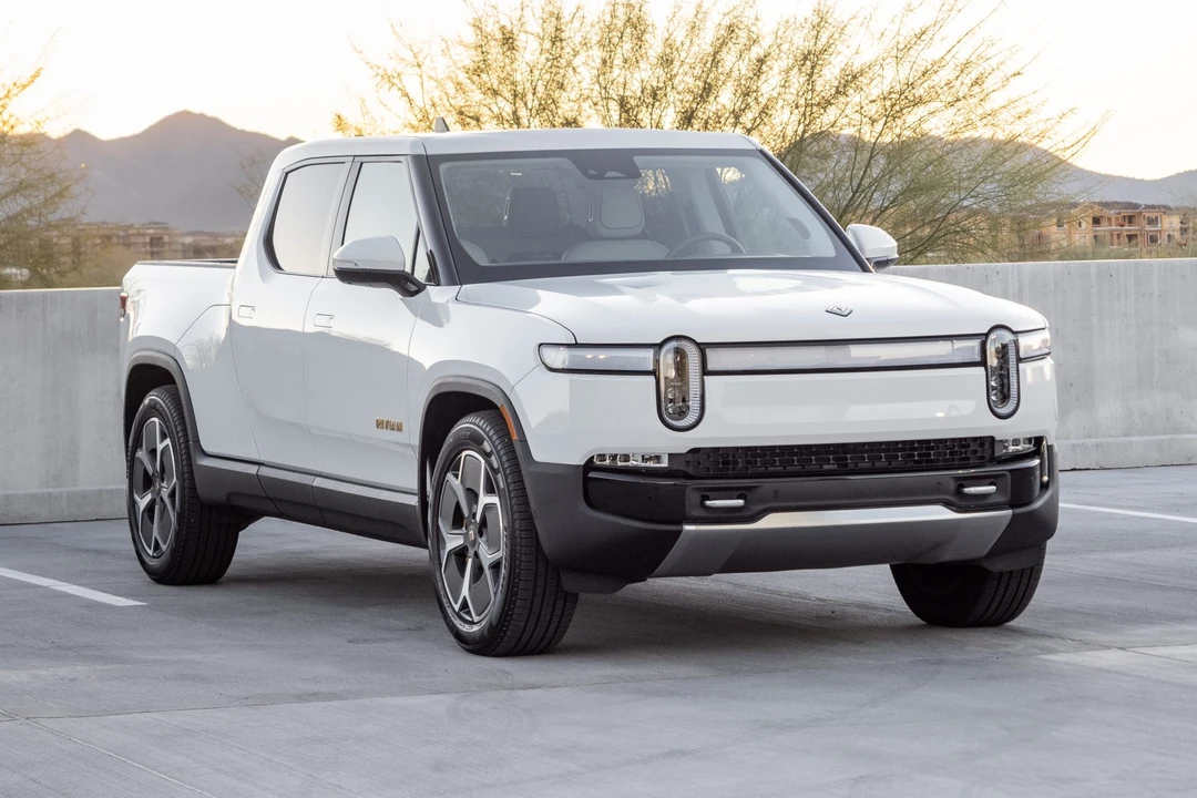 2022 Rivian R1T - Image 8 of 31