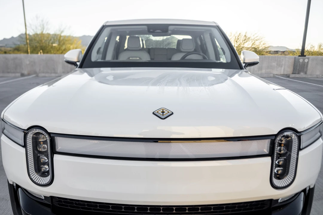 2022 Rivian R1T - Image 16 of 31