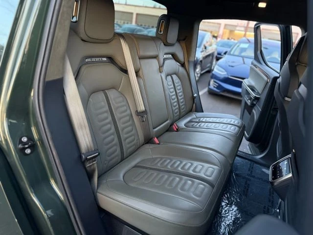 2022 Rivian R1T - Image 21 of 21