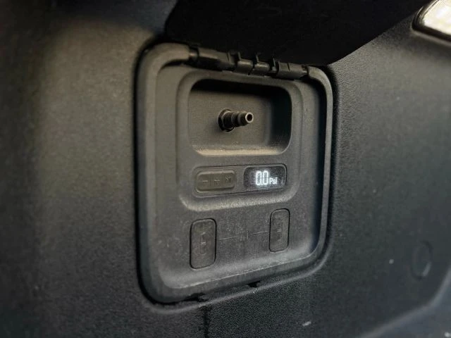 2022 Rivian R1T - Image 15 of 21