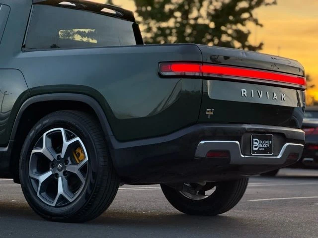 2022 Rivian R1T - Image 11 of 21