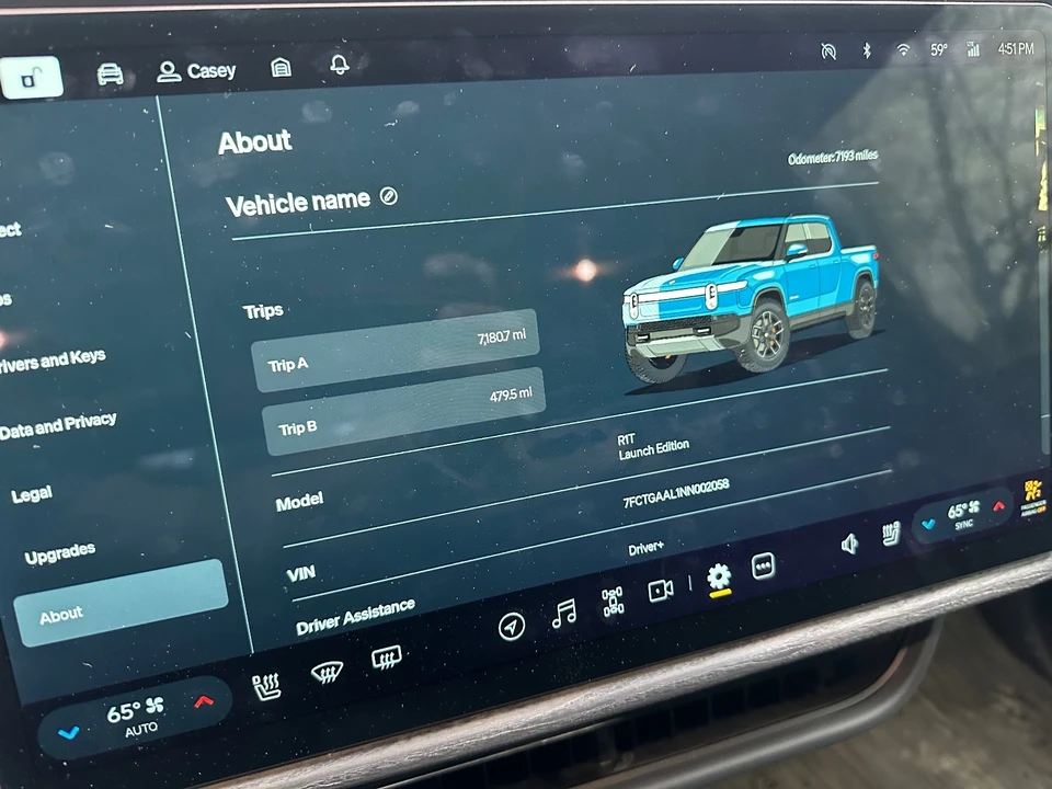 2022 Rivian R1T - Image 8 of 21
