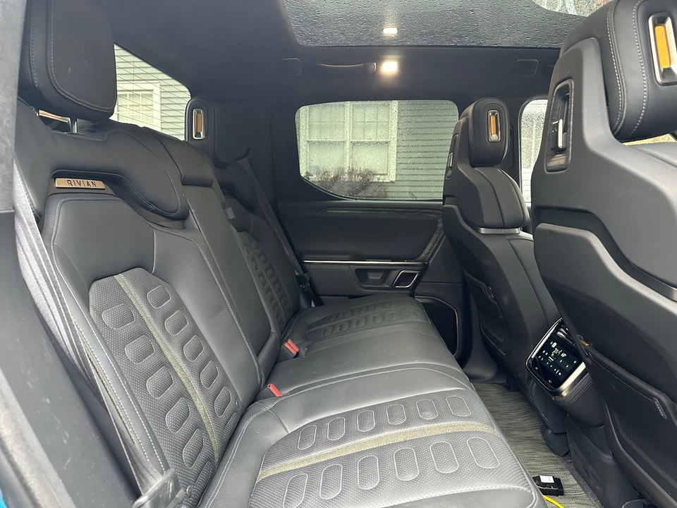 2022 Rivian R1T - Image 21 of 21