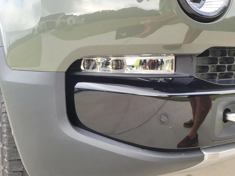 2022 Rivian R1T - Image 14 of 31