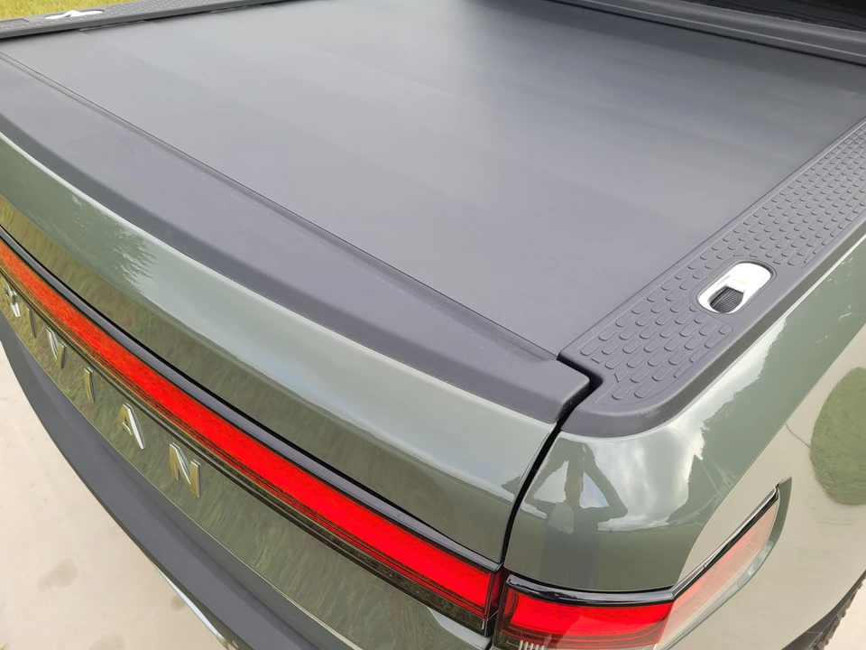 2022 Rivian R1T - Image 28 of 31