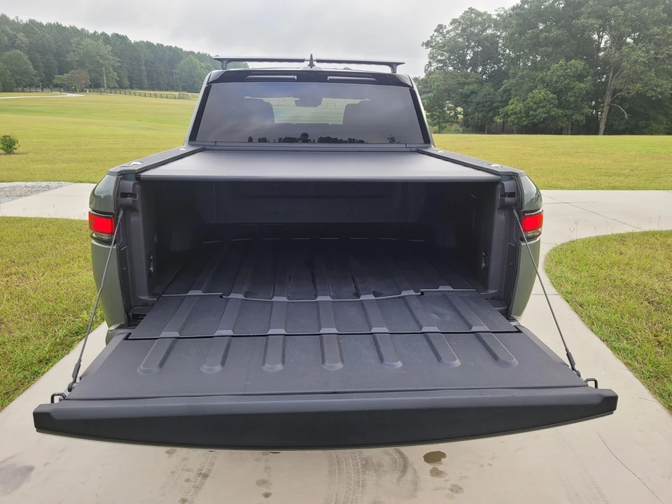 2022 Rivian R1T - Image 25 of 31