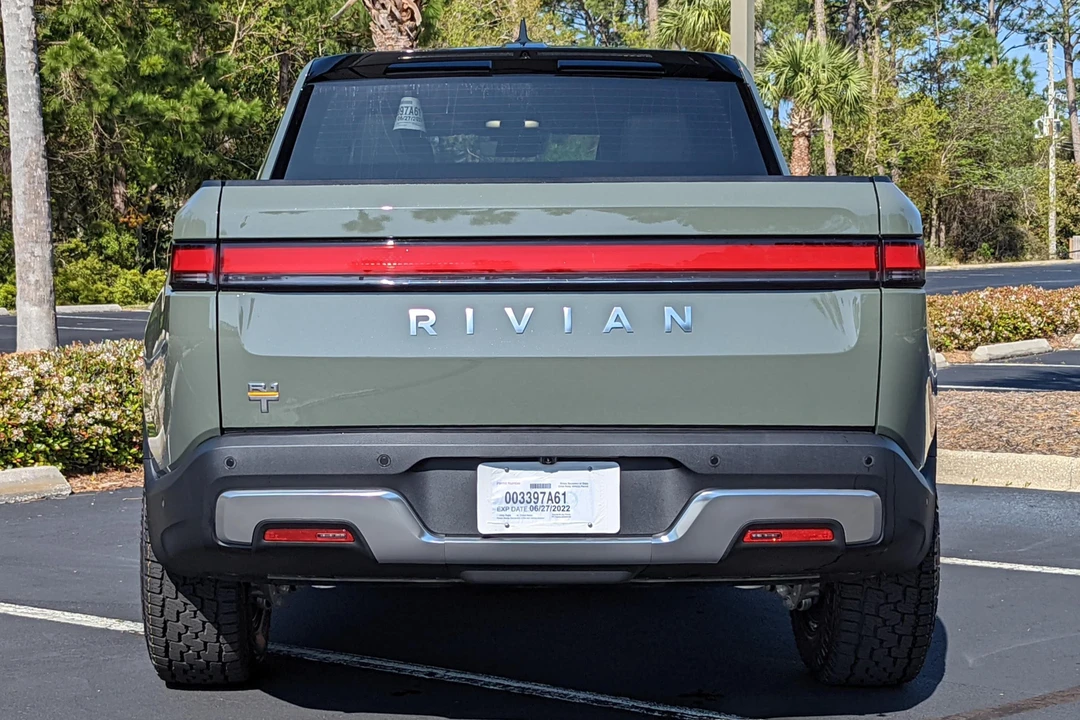 2022 Rivian R1T - Image 5 of 31