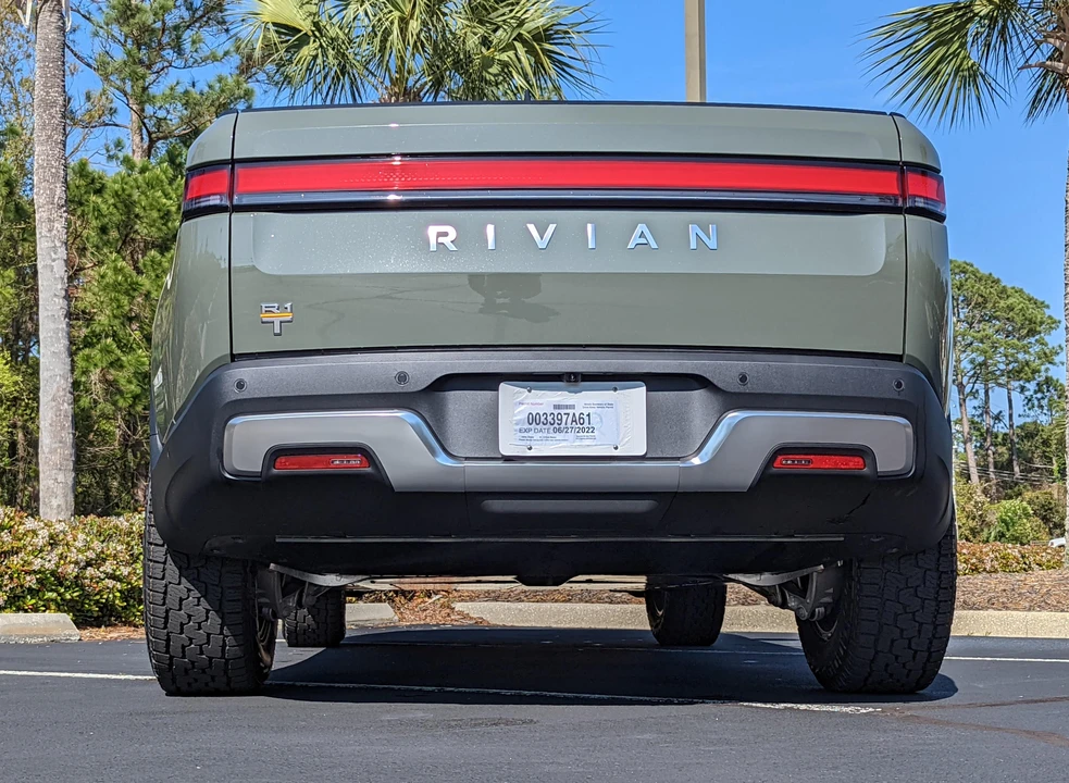 2022 Rivian R1T - Image 13 of 31