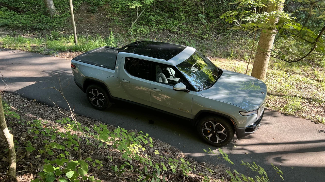 2022 Rivian R1T - Image 21 of 31