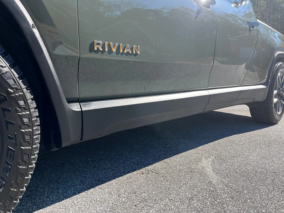 2022 Rivian R1T - Image 28 of 31