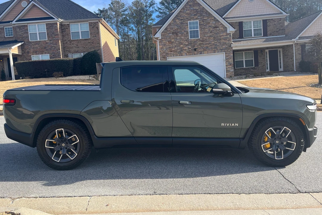 2022 Rivian R1T - Image 16 of 31