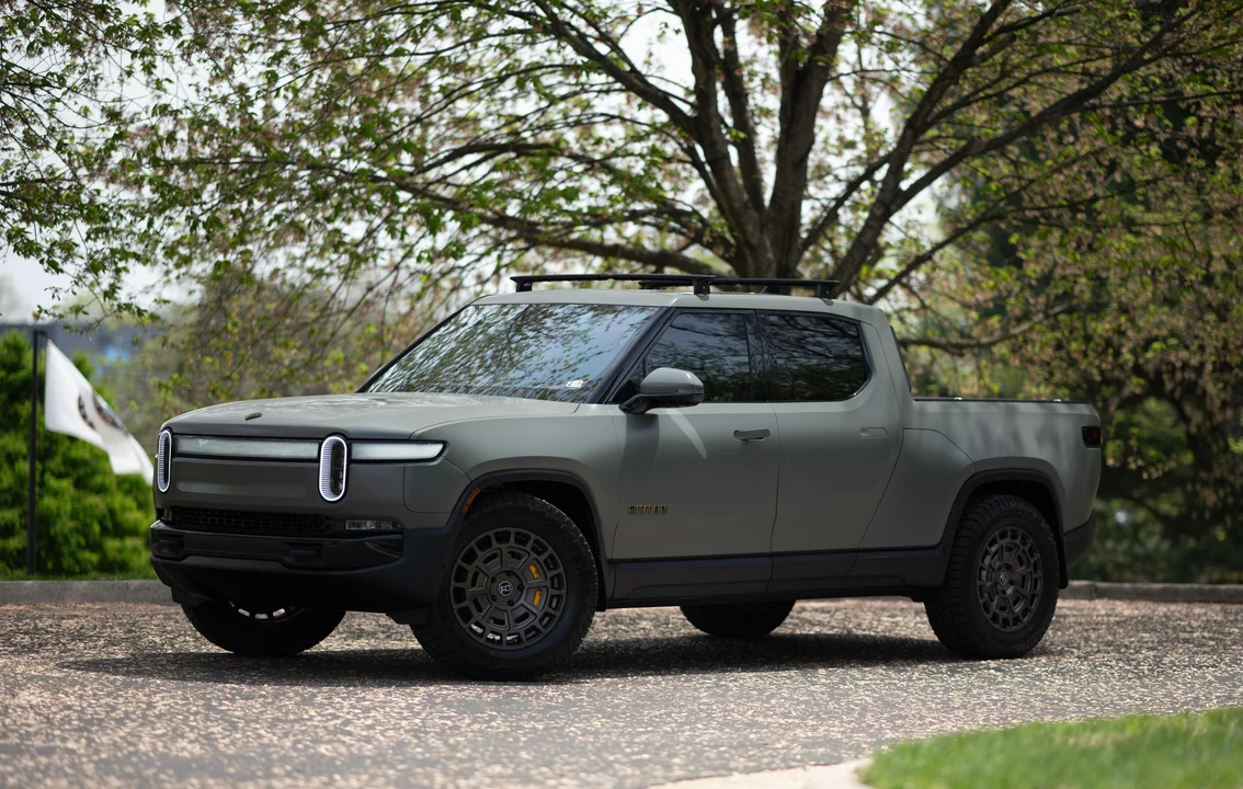 2022 Rivian R1T - Image 8 of 30