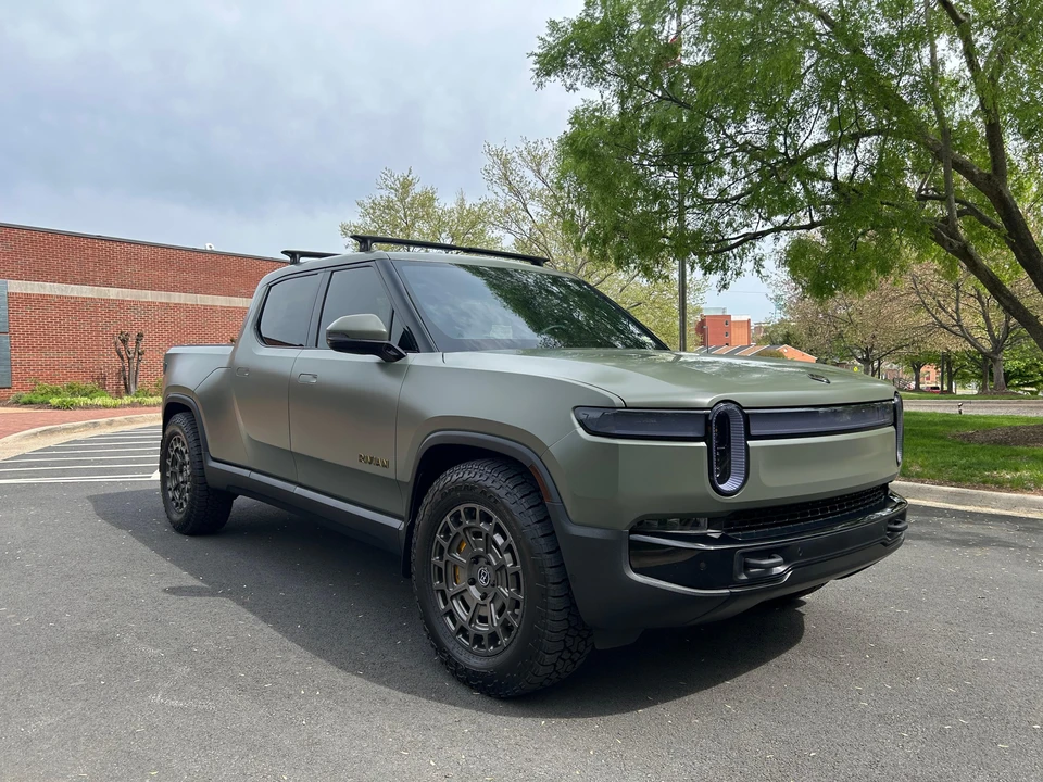 2022 Rivian R1T - Image 11 of 30