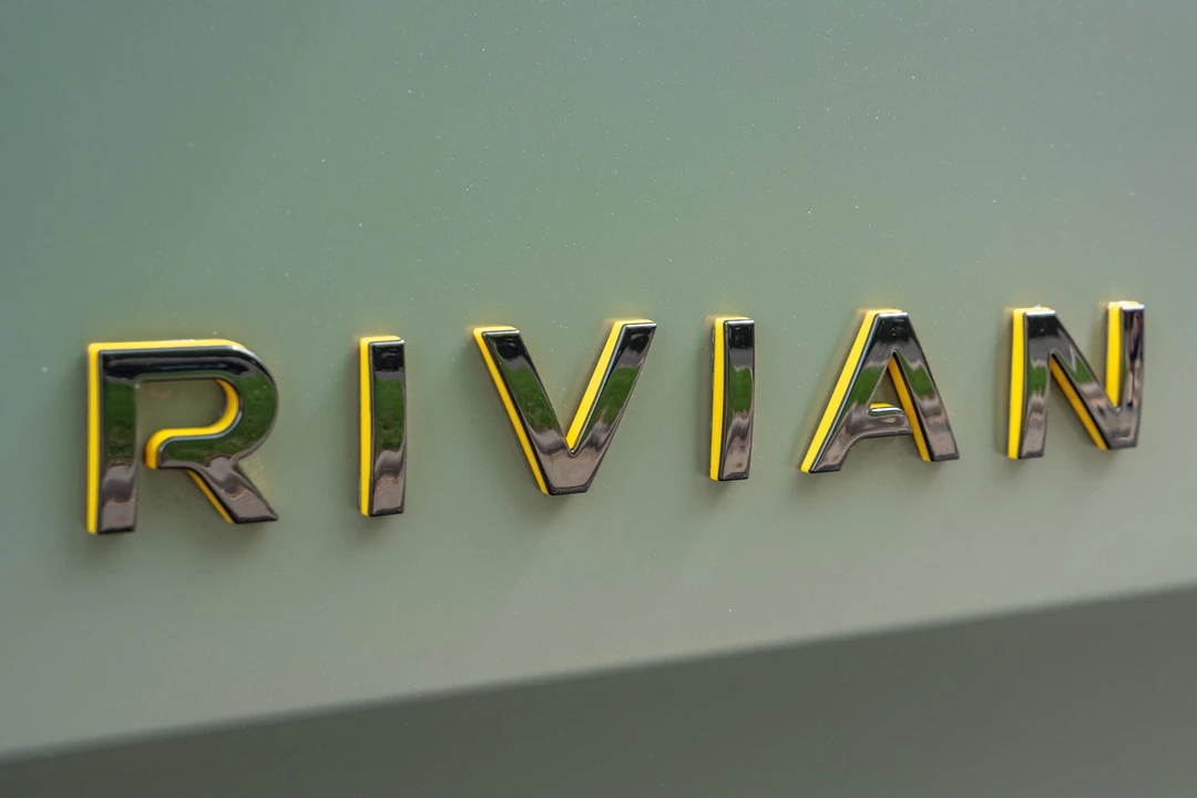 2022 Rivian R1T - Image 27 of 30