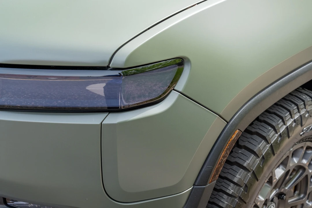 2022 Rivian R1T - Image 16 of 30