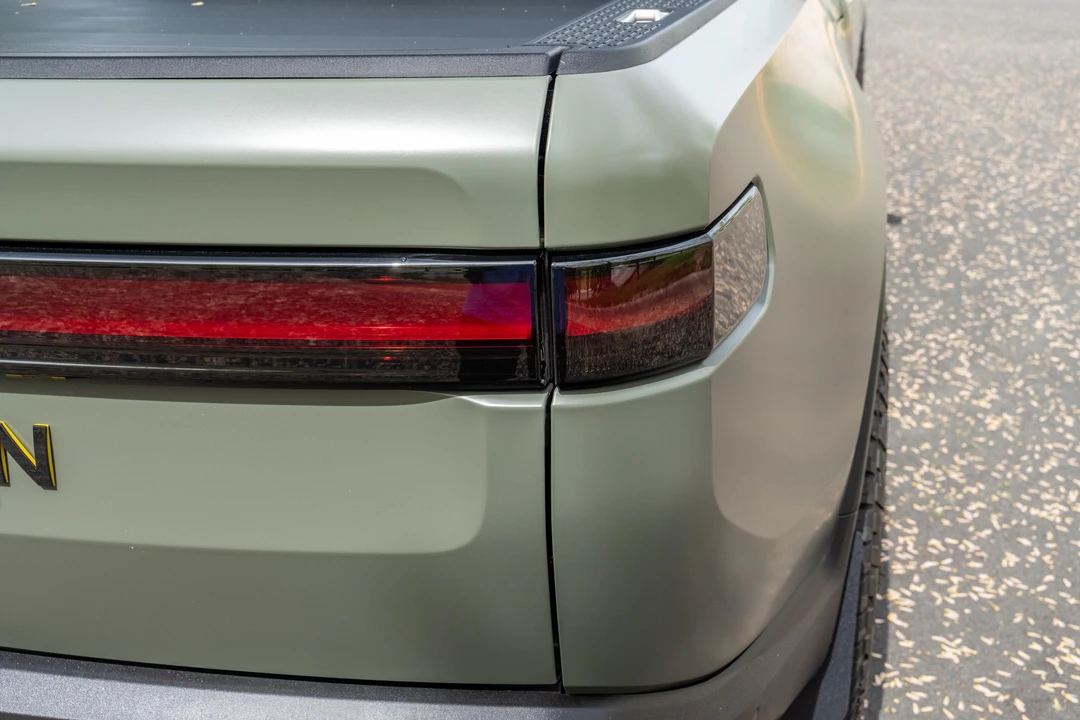 2022 Rivian R1T - Image 29 of 30