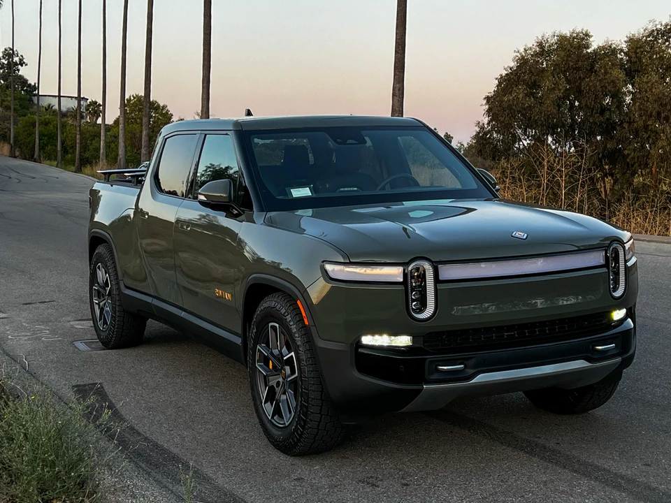 2022 Rivian R1T - Image 22 of 31