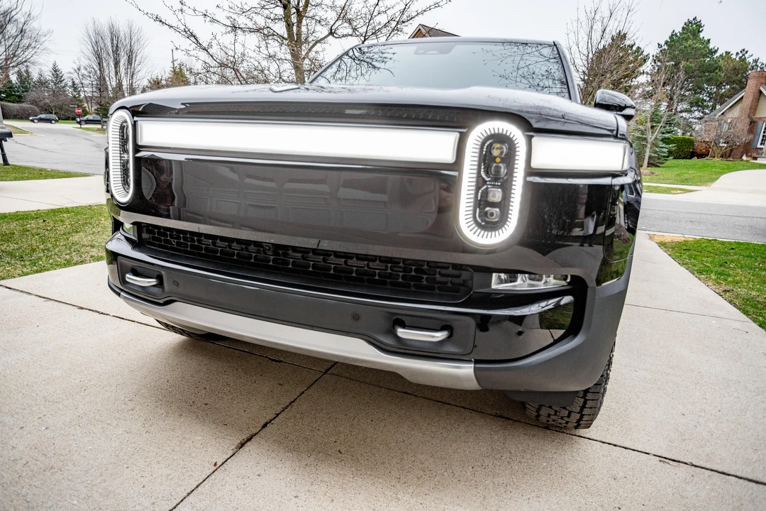 2022 Rivian R1T - Image 7 of 31