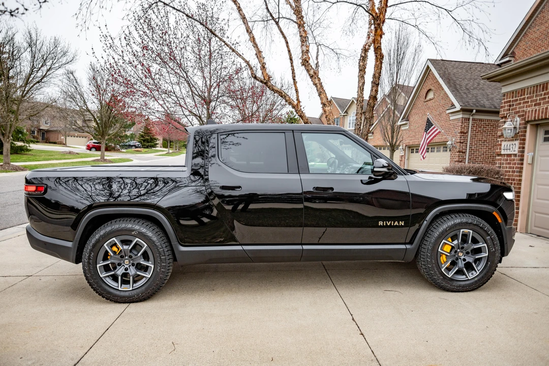 2022 Rivian R1T - Image 21 of 31