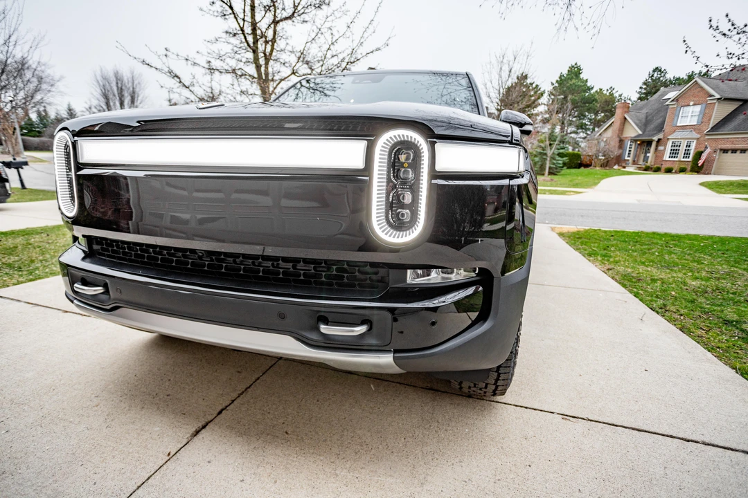 2022 Rivian R1T - Image 8 of 31