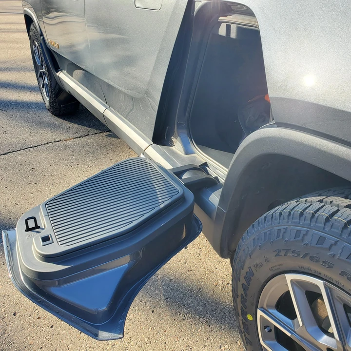 2022 Rivian R1T - Image 27 of 31