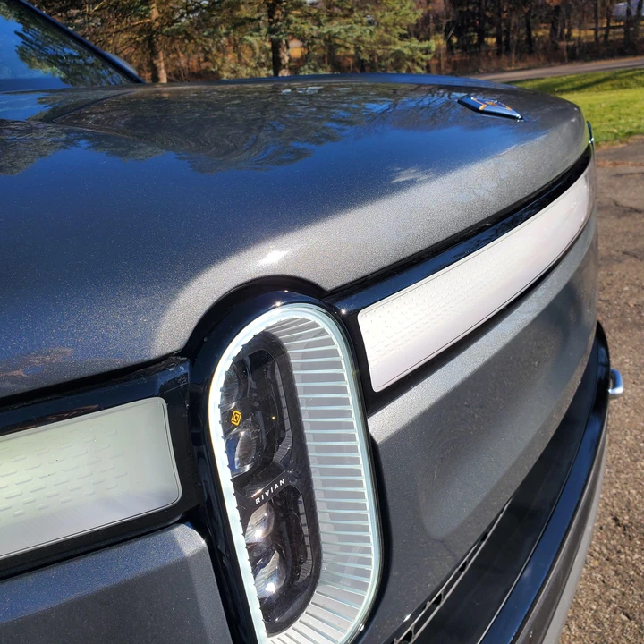 2022 Rivian R1T - Image 17 of 31