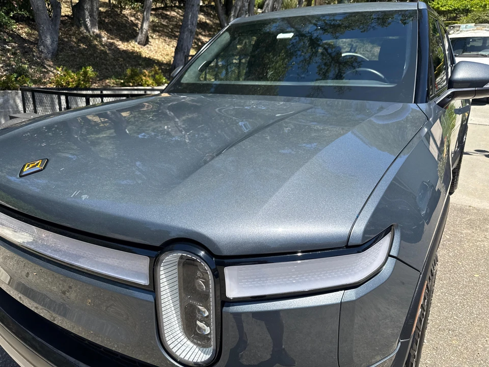 2022 Rivian R1T - Image 18 of 31