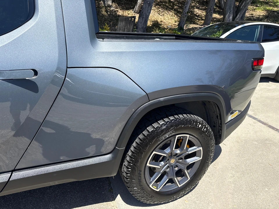 2022 Rivian R1T - Image 29 of 31