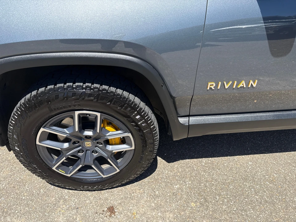 2022 Rivian R1T - Image 22 of 31