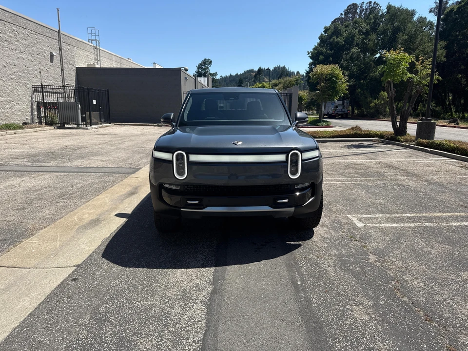 2022 Rivian R1T - Image 6 of 31