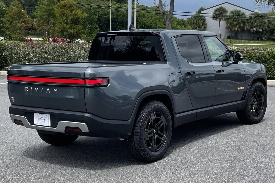 2022 Rivian R1T - Image 4 of 7