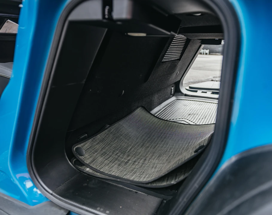 2022 Rivian R1T - Image 24 of 26