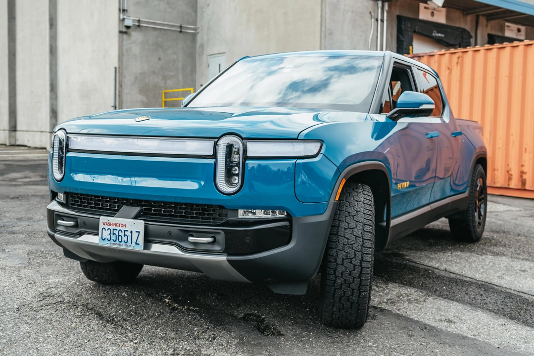 2022 Rivian R1T - Image 7 of 26