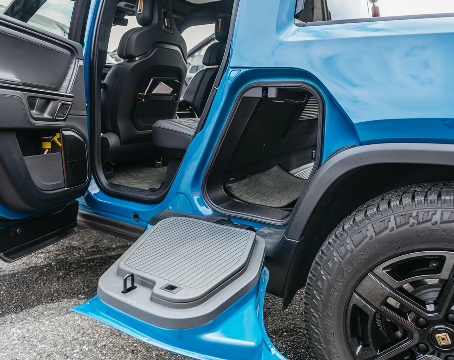 2022 Rivian R1T - Image 22 of 26