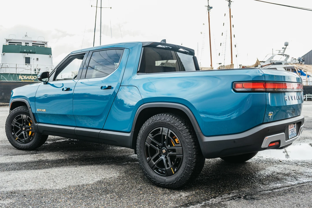 2022 Rivian R1T - Image 4 of 26