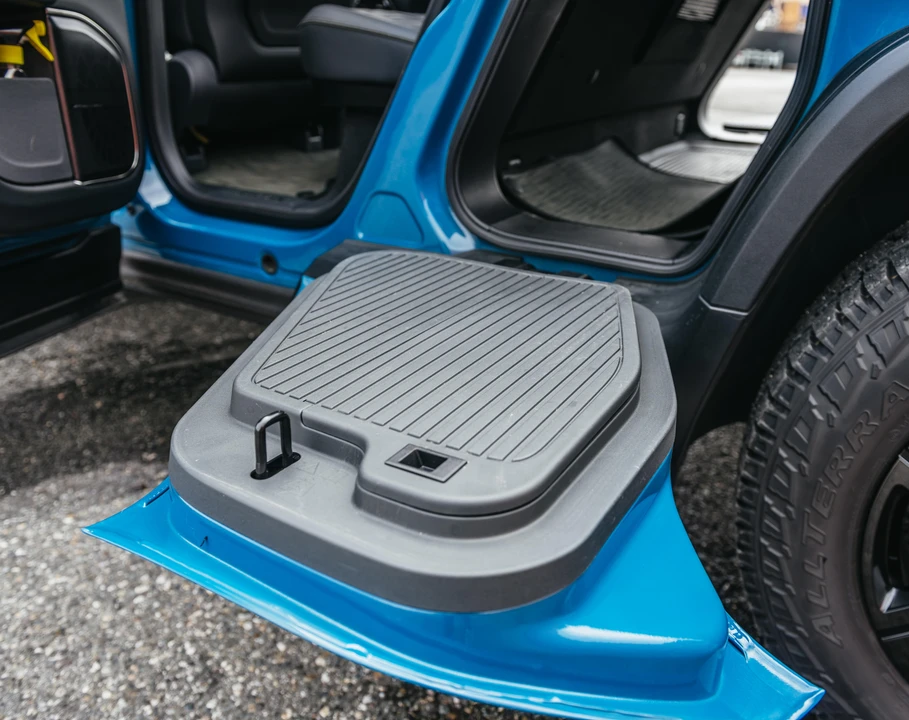 2022 Rivian R1T - Image 23 of 26