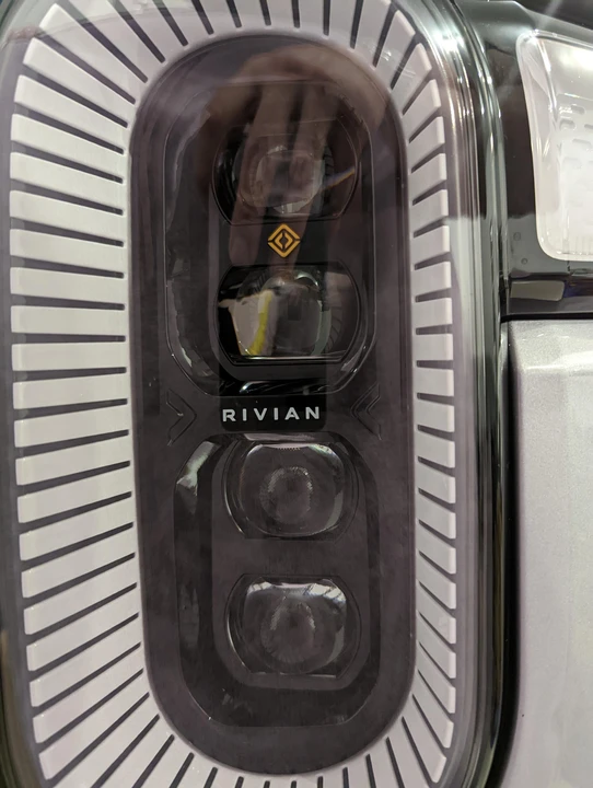 2022 Rivian R1T - Image 21 of 31