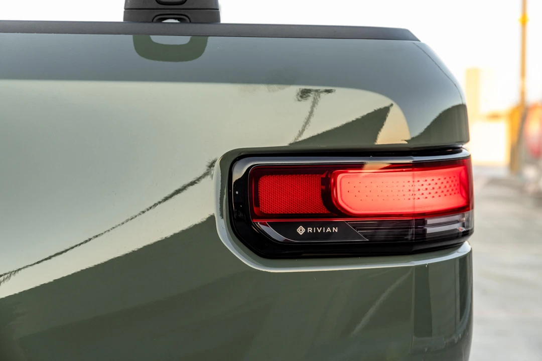 2022 Rivian R1T - Image 31 of 31
