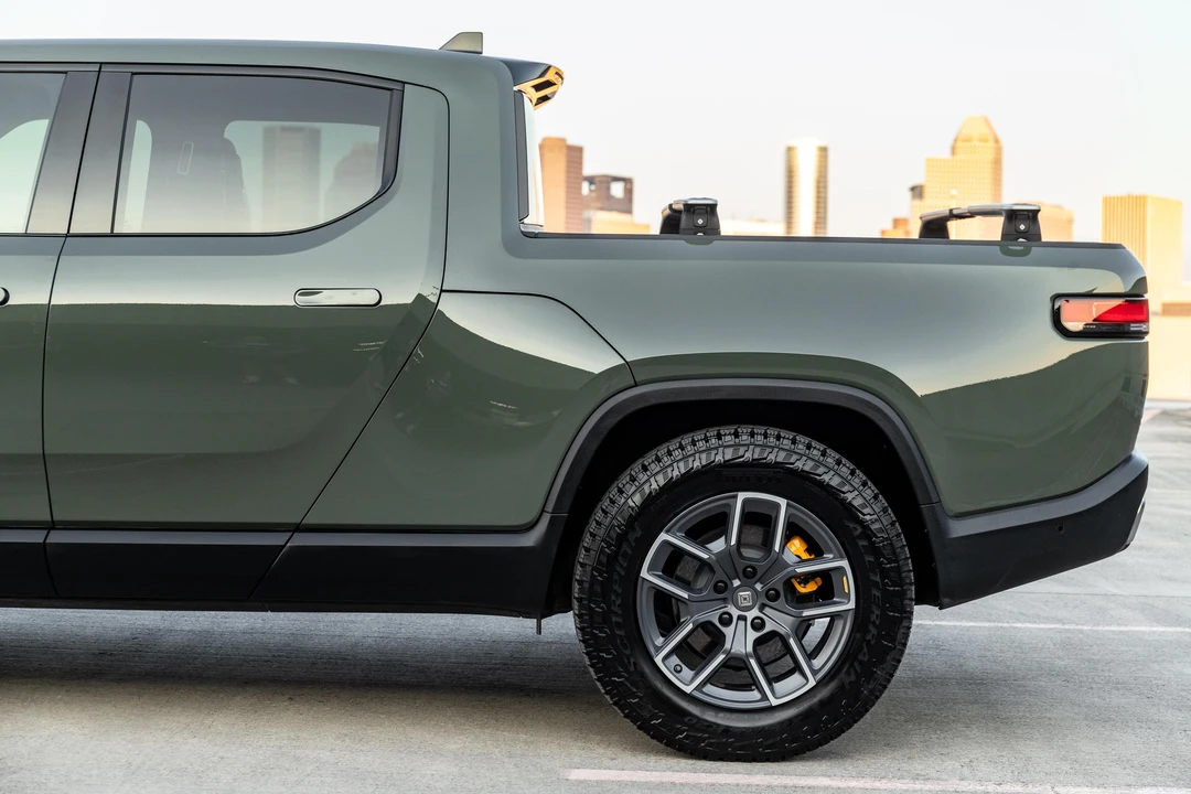 2022 Rivian R1T - Image 27 of 31