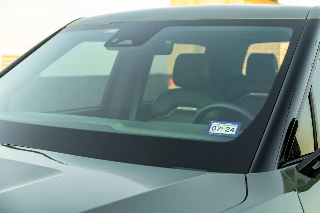 2022 Rivian R1T - Image 18 of 31