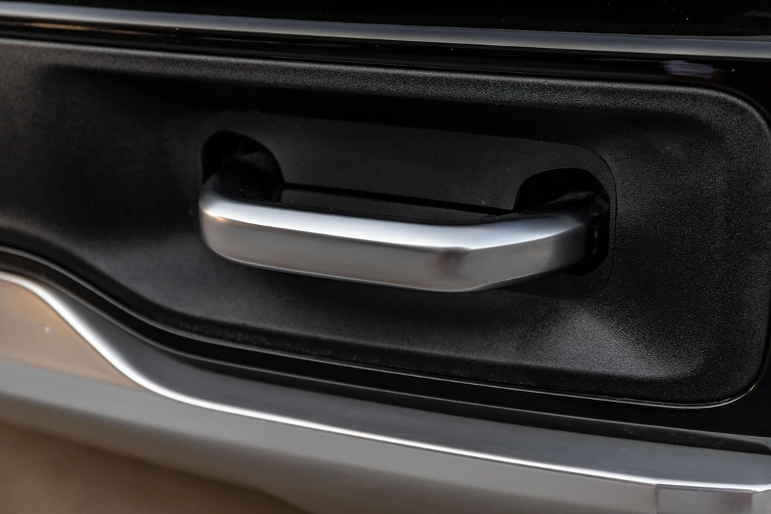 2022 Rivian R1T - Image 16 of 31