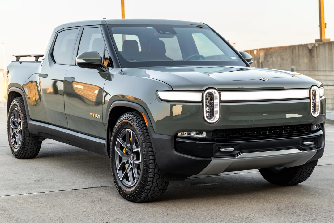 2022 Rivian R1T - Image 8 of 31