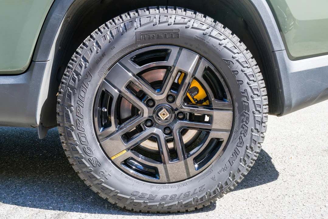 2022 Rivian R1T - Image 21 of 31