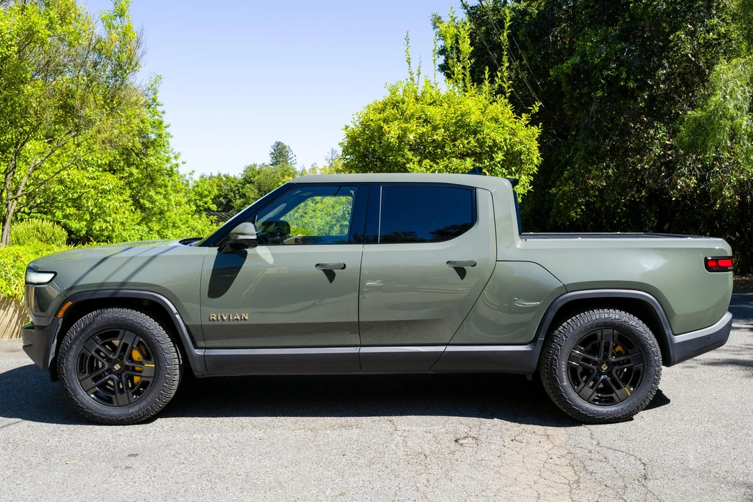 2022 Rivian R1T - Image 3 of 31