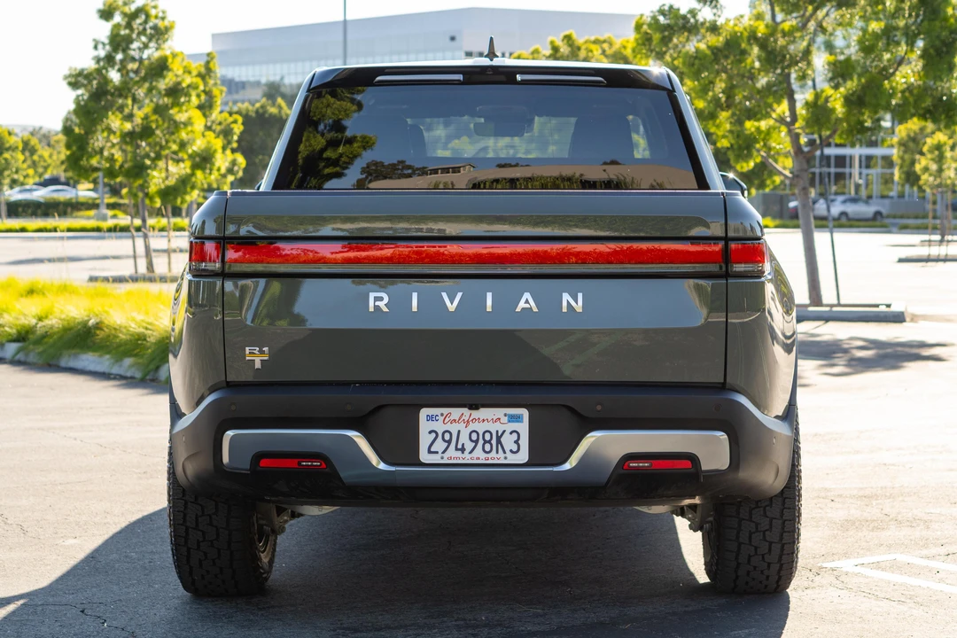 2022 Rivian R1T - Image 8 of 31