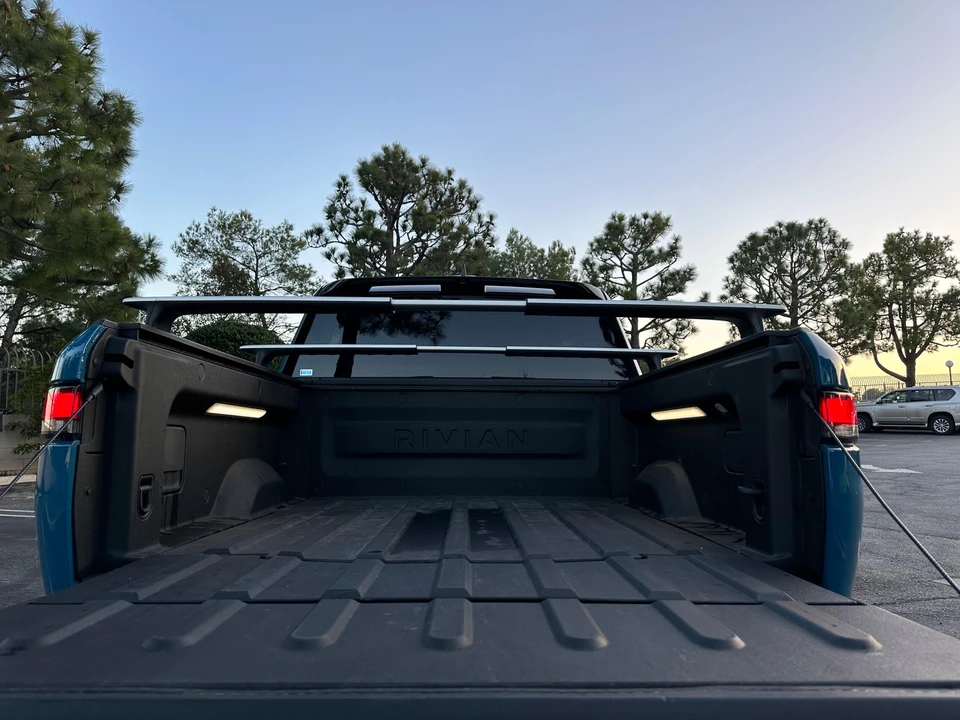 2022 Rivian R1T - Image 20 of 31