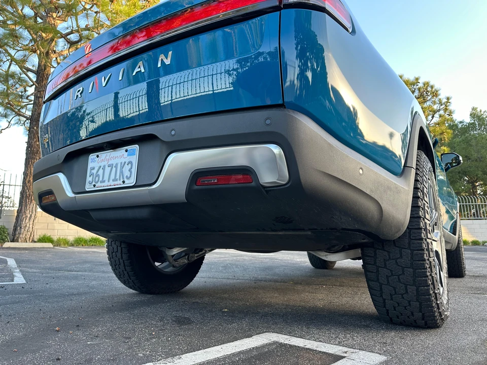2022 Rivian R1T - Image 23 of 31
