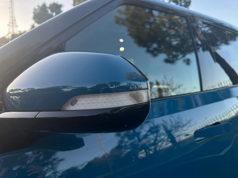 2022 Rivian R1T - Image 15 of 31
