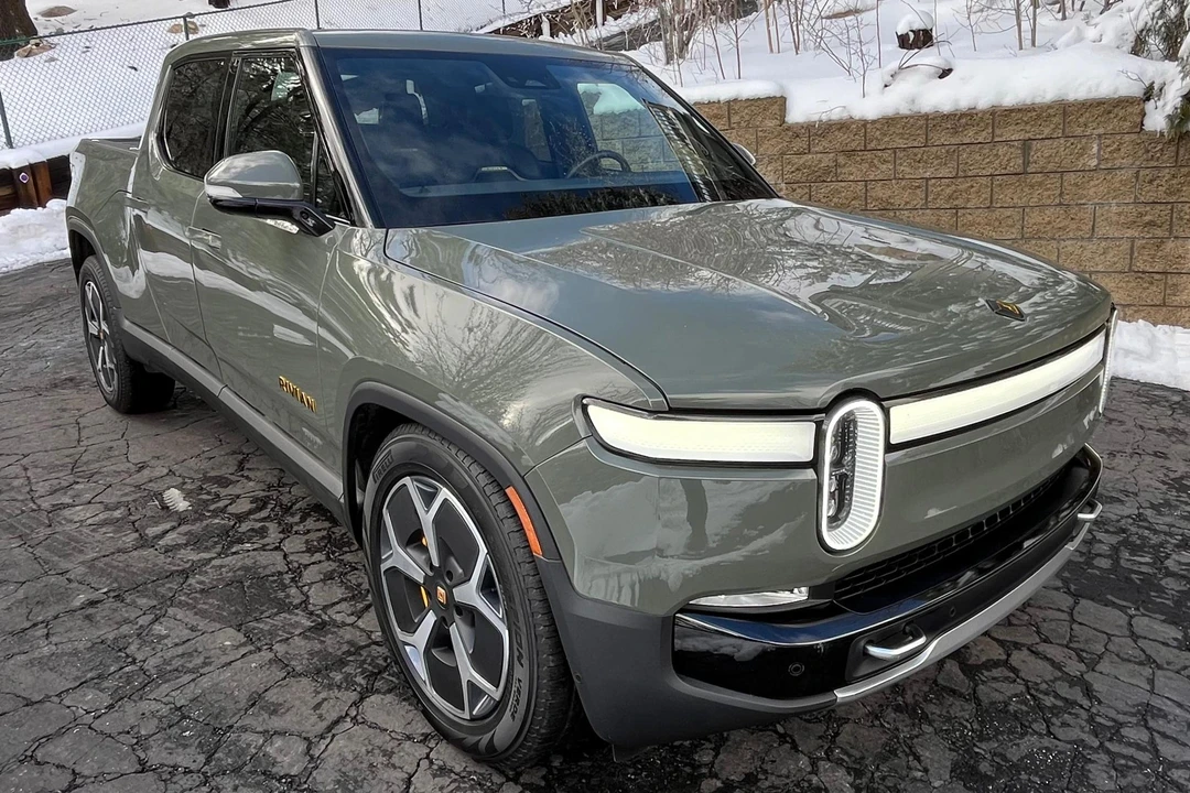 2022 Rivian R1T - Image 3 of 31