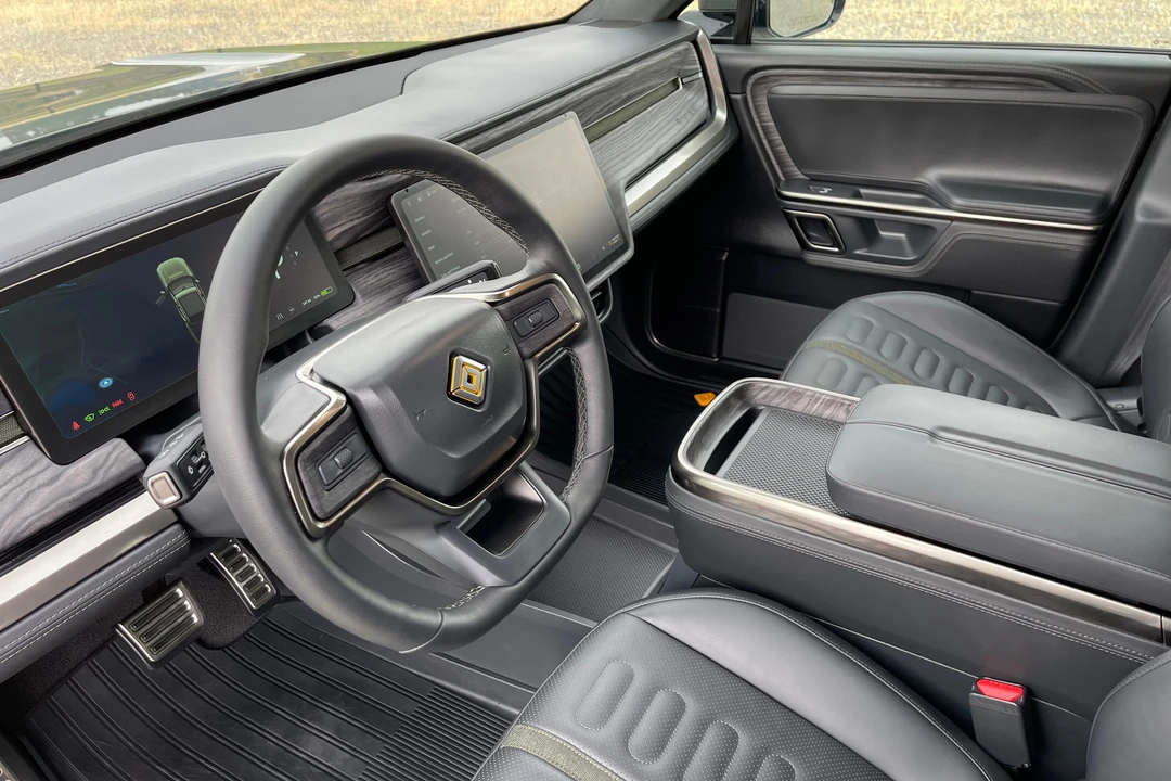 2022 Rivian R1T - Image 30 of 31